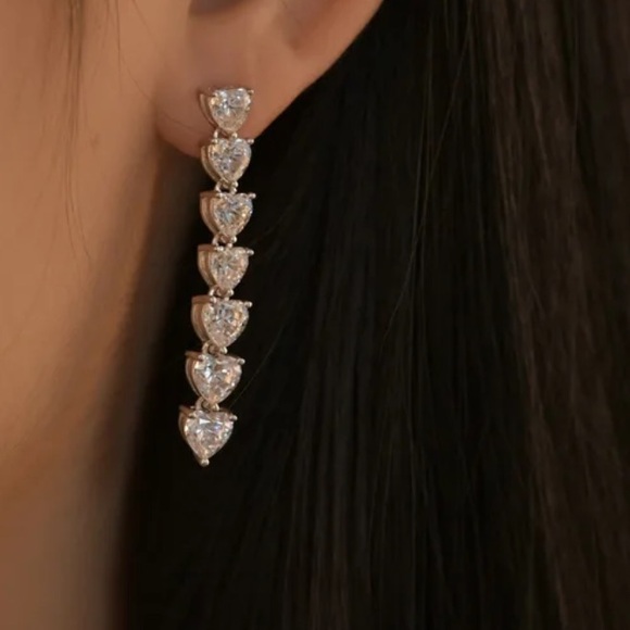 Stunning Hearts, Simulated Diamonds, White Gold Plated, Cubic Zirconia Earrings - Picture 7 of 13